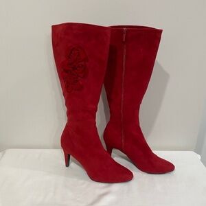 Velvet Heart Red Knee-High Heeled Suede-Like Boots for Women Size 8.5M